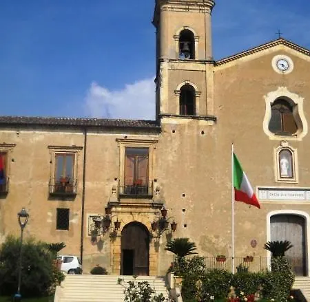 Della Gioventu San Giacomo Hostal *